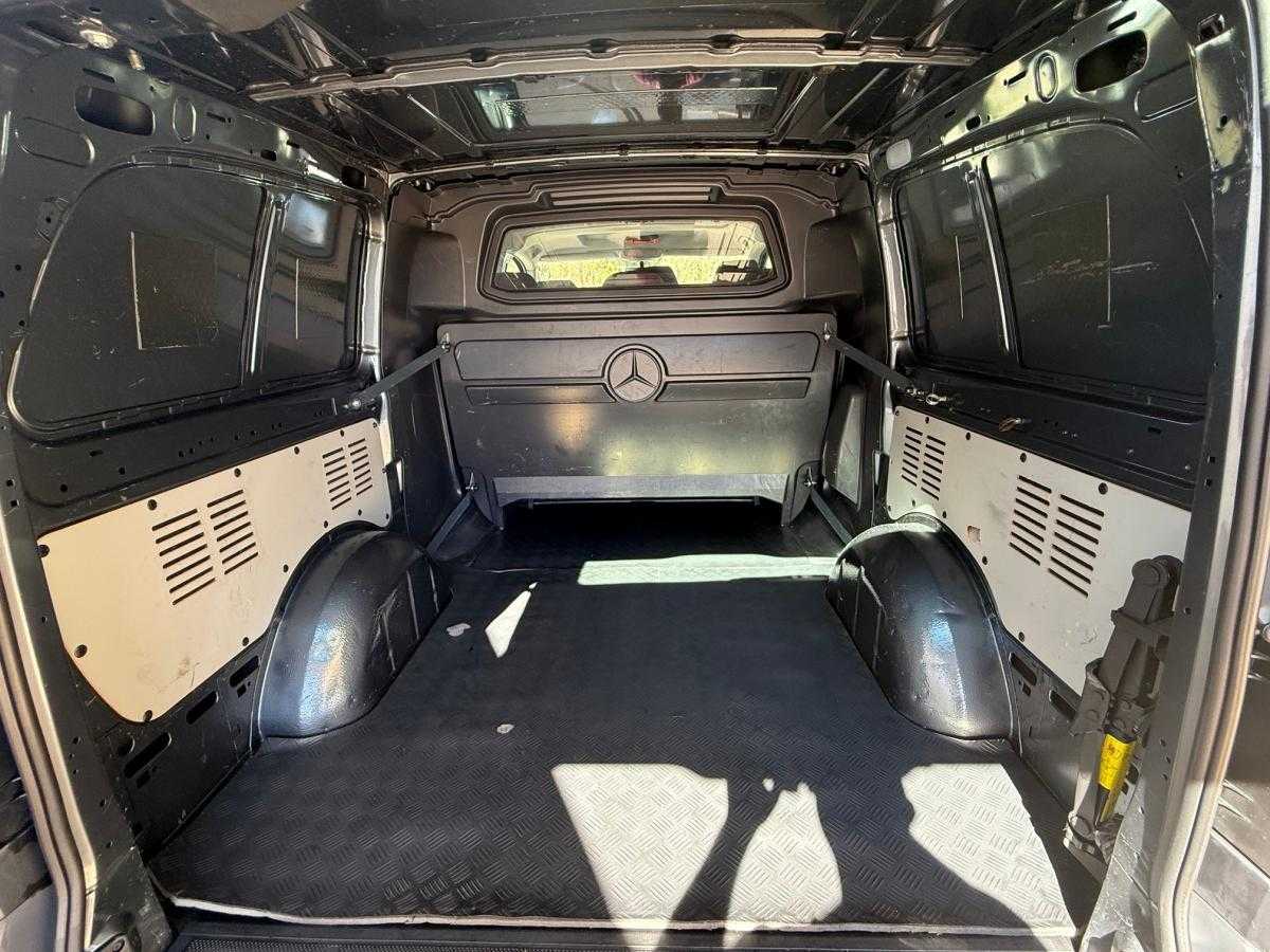 mercedes-benz-vito-2010-diesel-2143cc