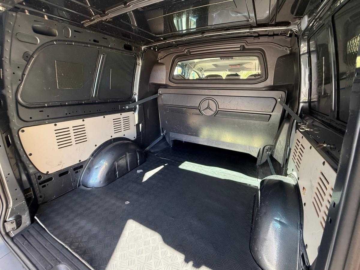 mercedes-benz-vito-2010-diesel-2143cc