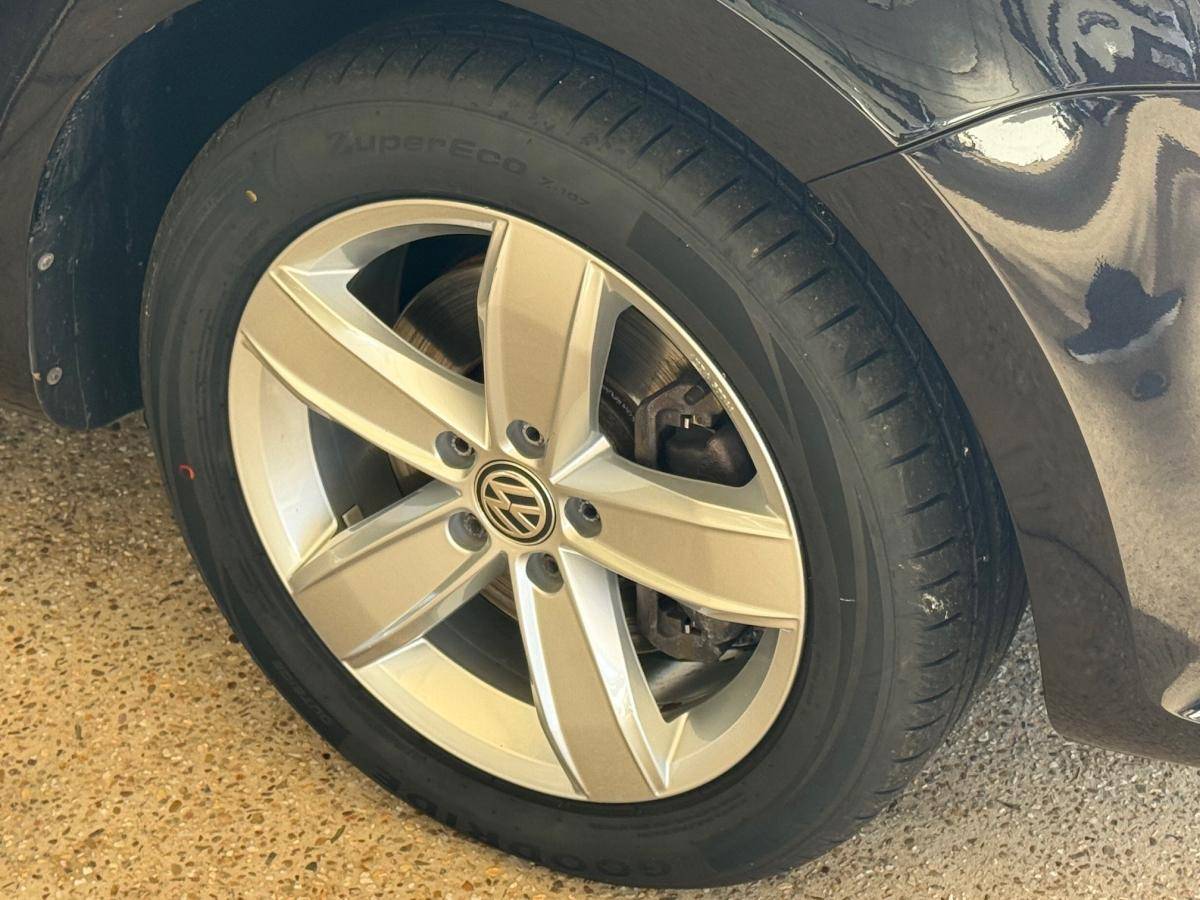 volkswagen-sharan-2011-diesel-1968cc
