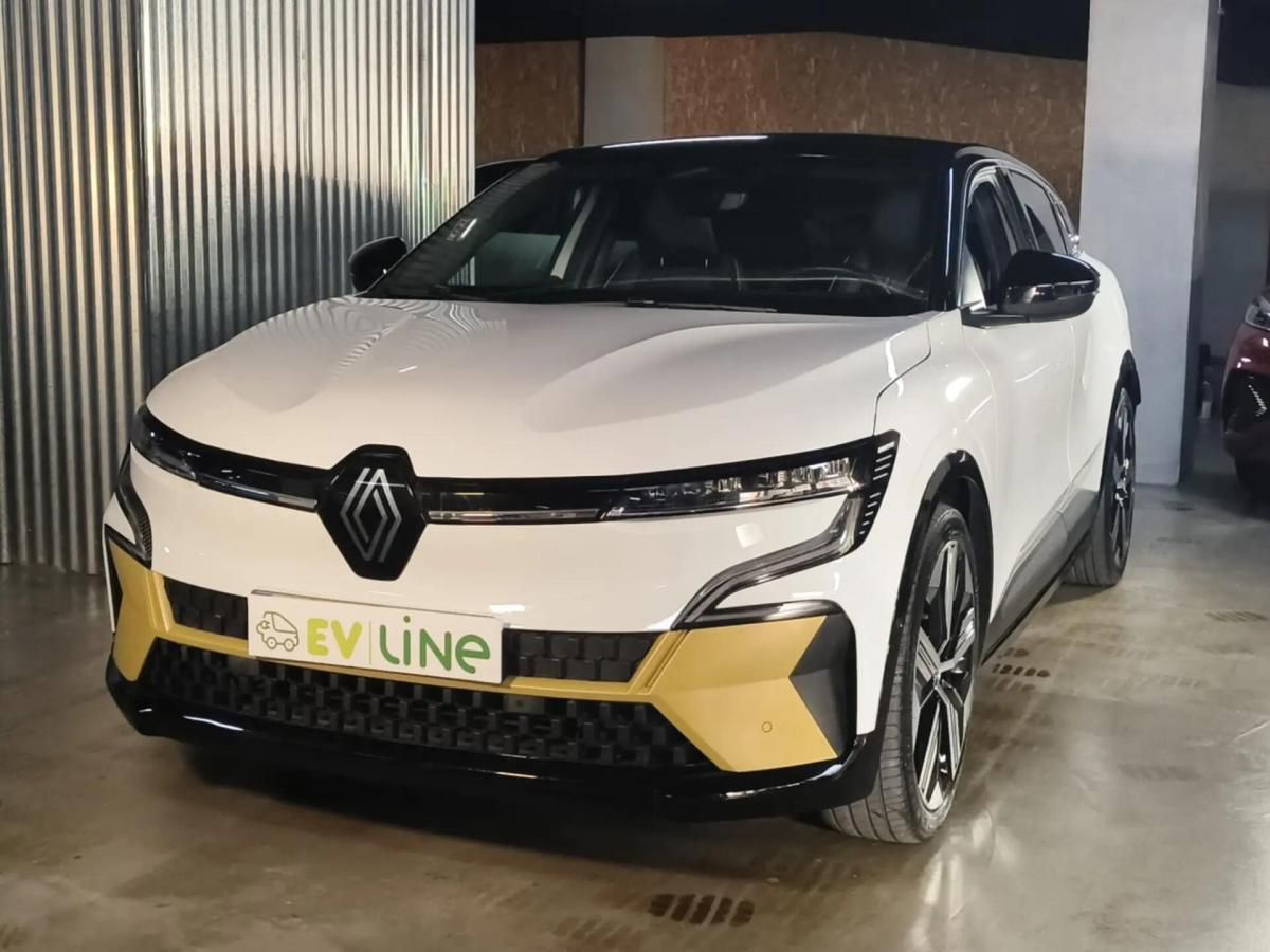 renault-megane-e-tech-2023-eletrico-0cc