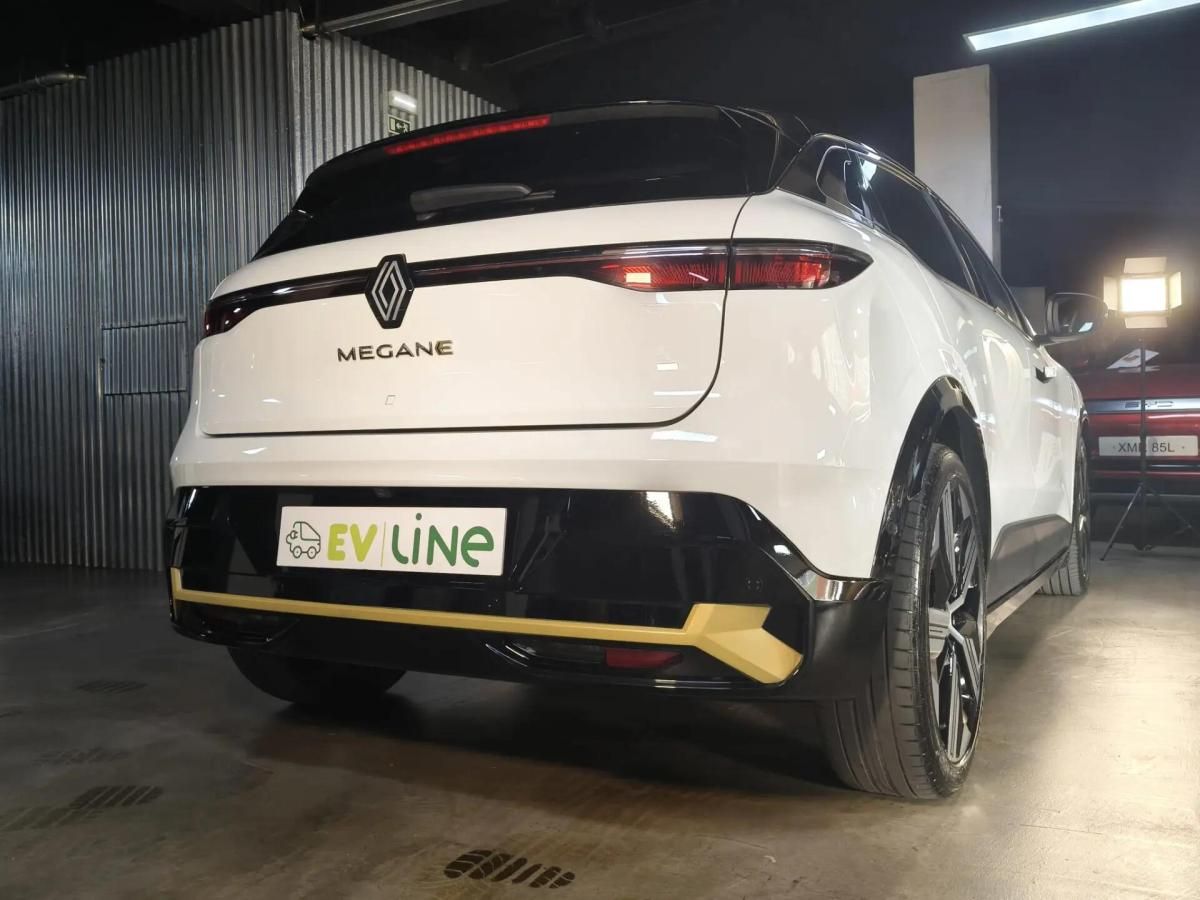 renault-megane-e-tech-2023-eletrico-0cc