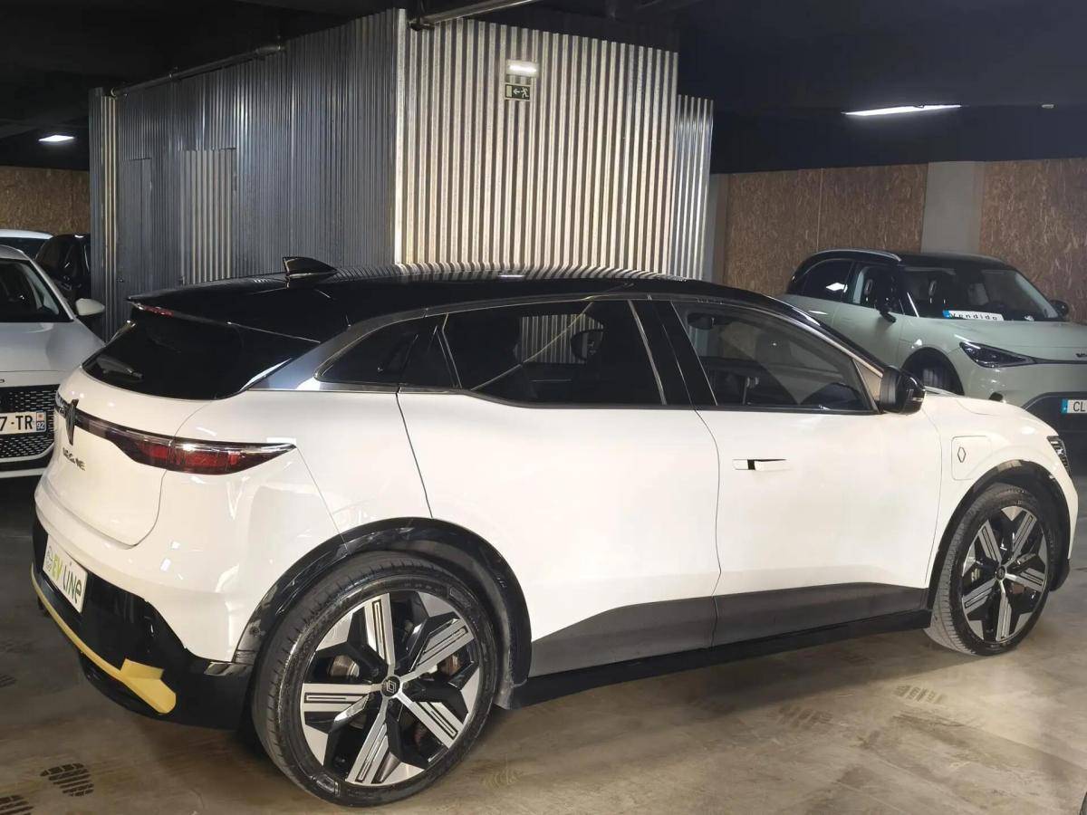 renault-megane-e-tech-2023-eletrico-0cc