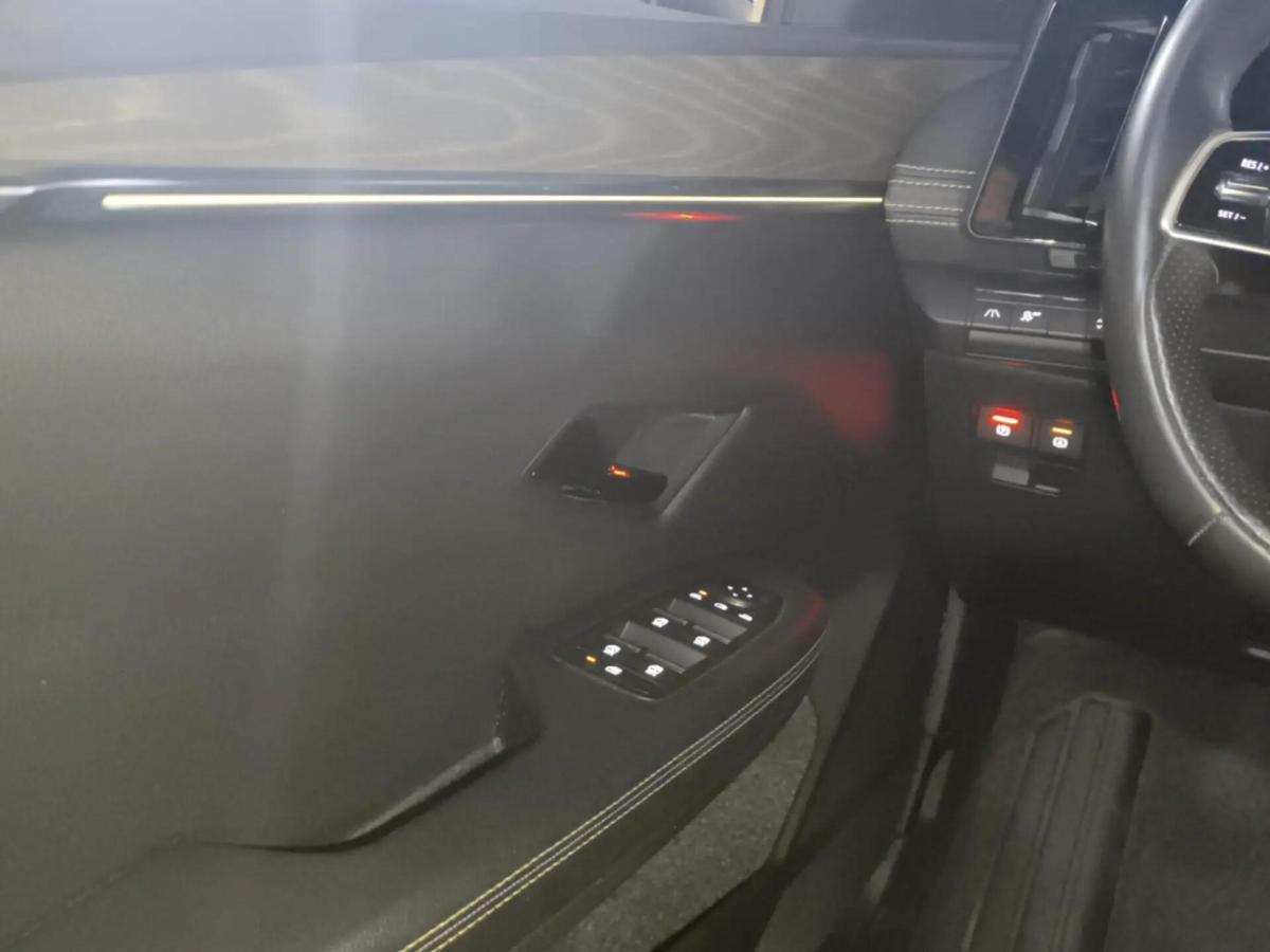 renault-megane-e-tech-2023-eletrico-0cc
