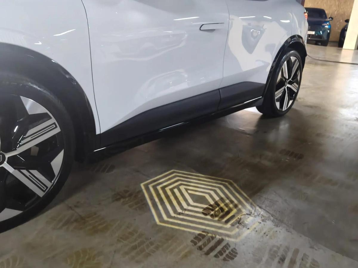renault-megane-e-tech-2023-eletrico-0cc