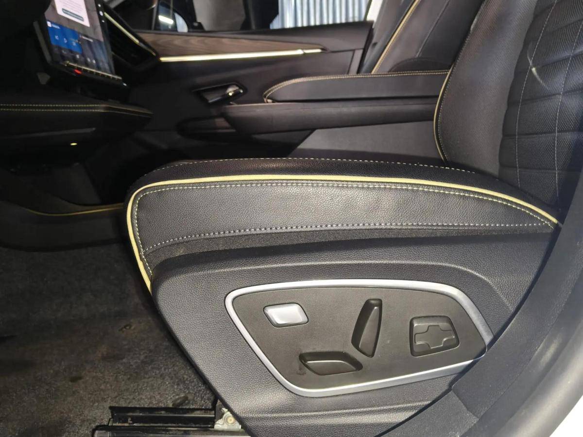 renault-megane-e-tech-2023-eletrico-0cc