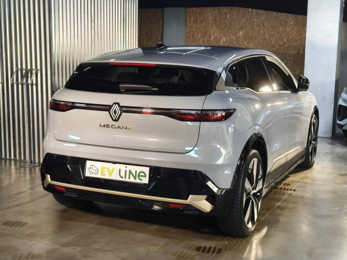 renault-megane-e-tech-2022-eletrico-0cc