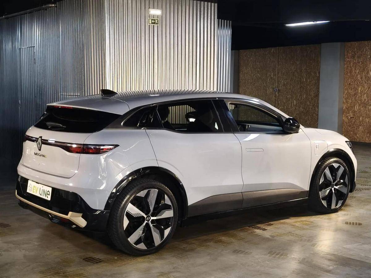 renault-megane-e-tech-2022-eletrico-0cc