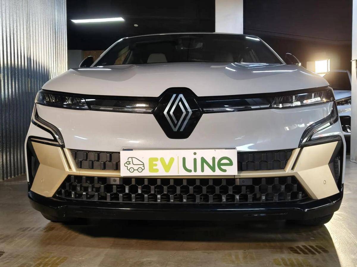 renault-megane-e-tech-2022-eletrico-0cc