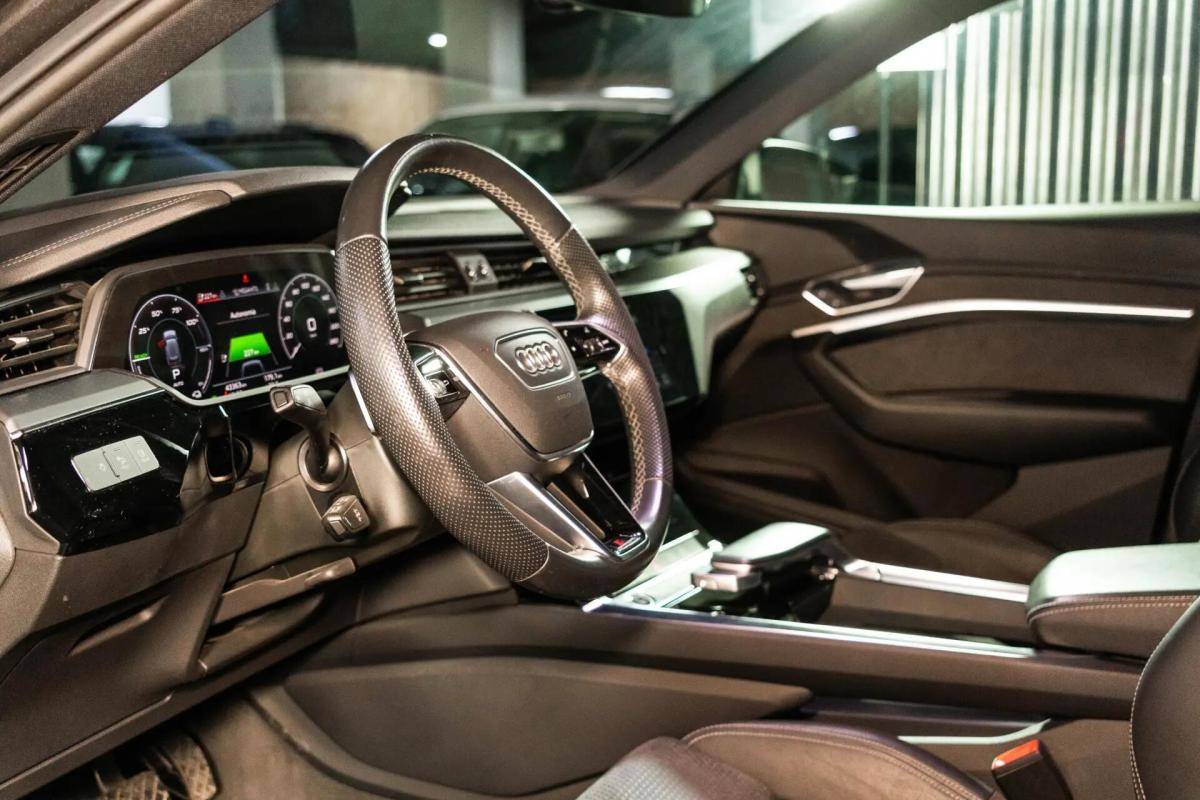 audi-e-tron-2022-eletrico-0cc