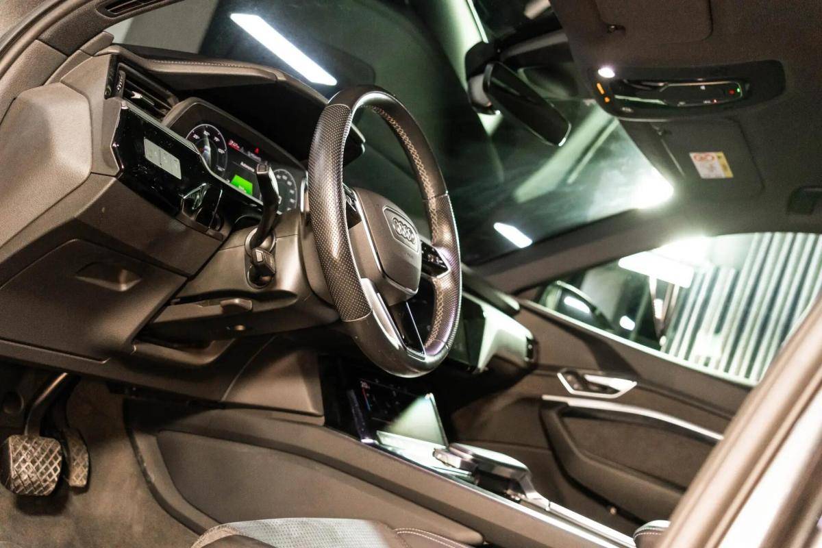 audi-e-tron-2022-eletrico-0cc
