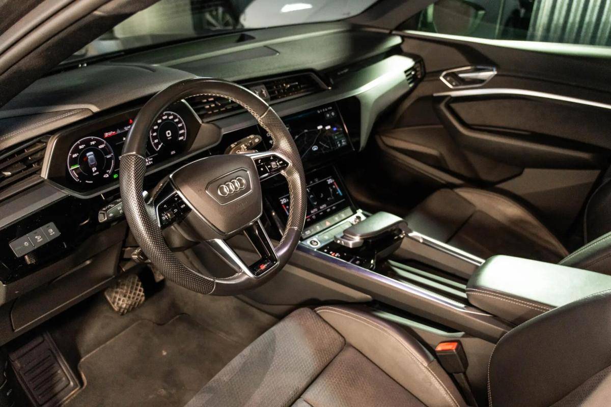 audi-e-tron-2022-eletrico-0cc