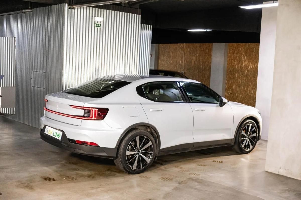 polestar-2-2023-eletrico-0cc