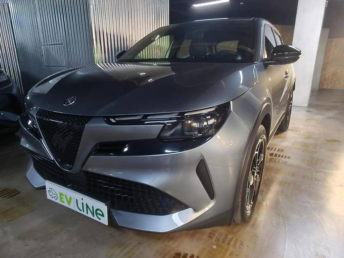 alfa-romeo-junior-2025-eletrico-0cc