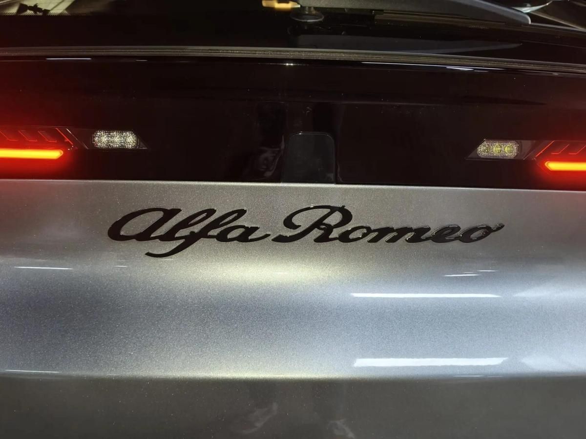 alfa-romeo-junior-2025-eletrico-0cc