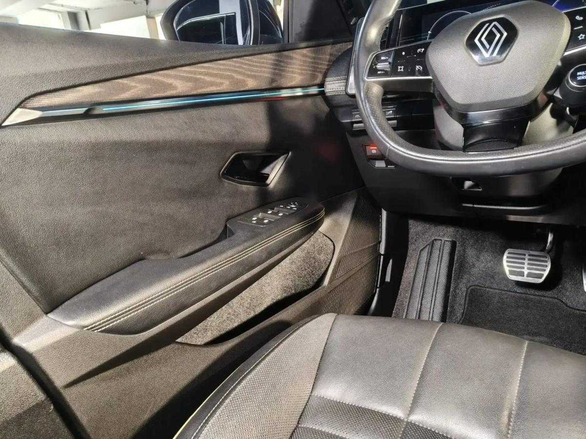 renault-megane-e-tech-2023-eletrico-0cc