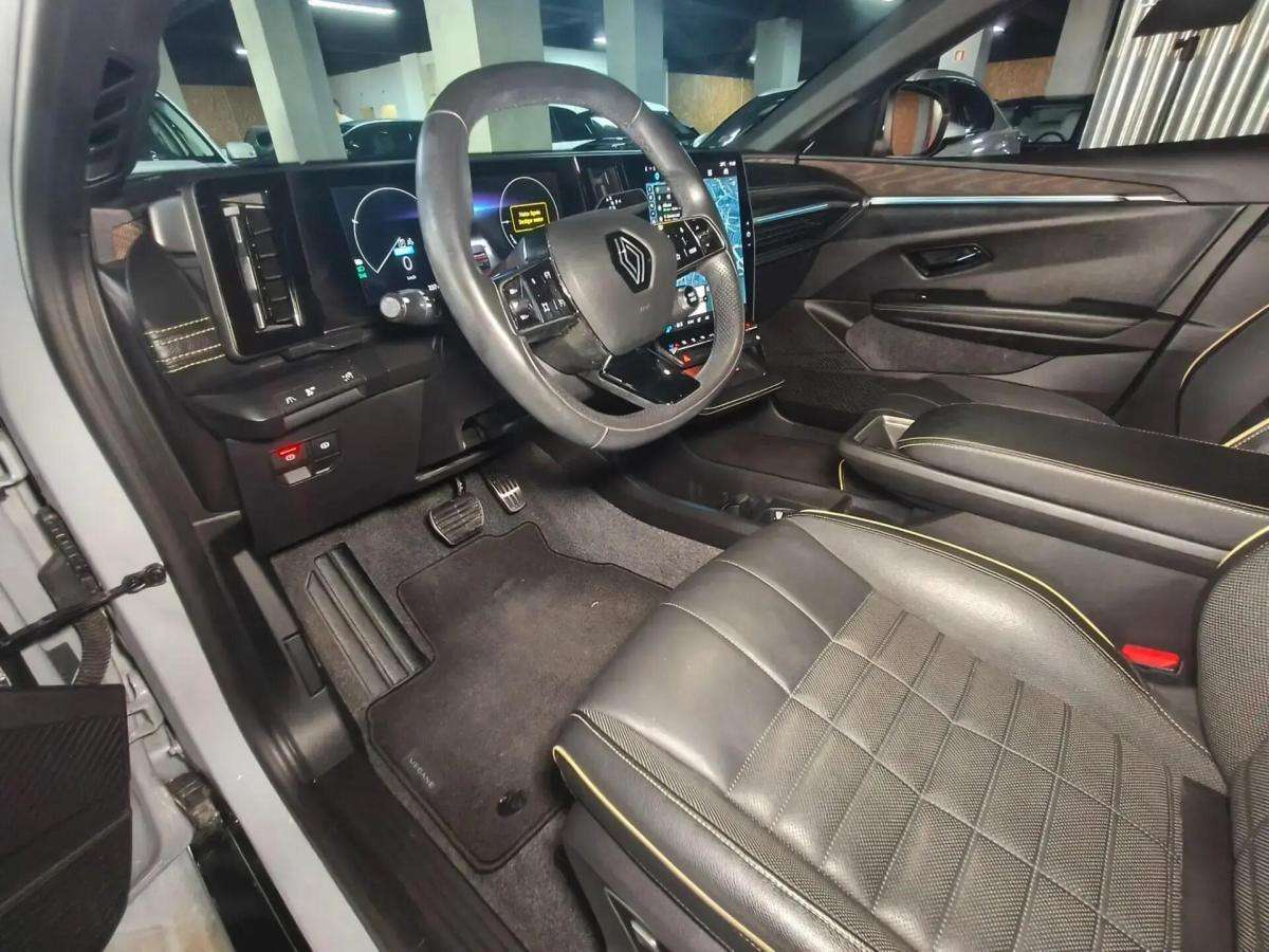 renault-megane-e-tech-2023-eletrico-0cc