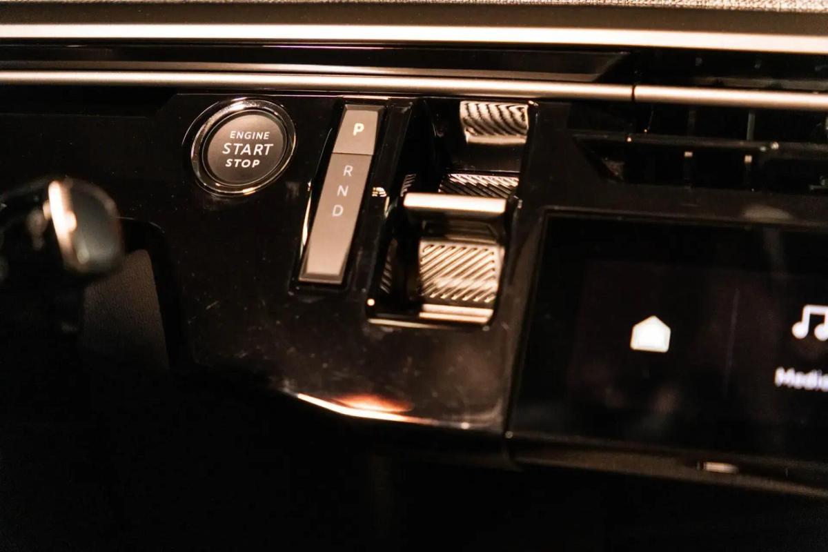 peugeot-5008-2025-eletrico-0cc