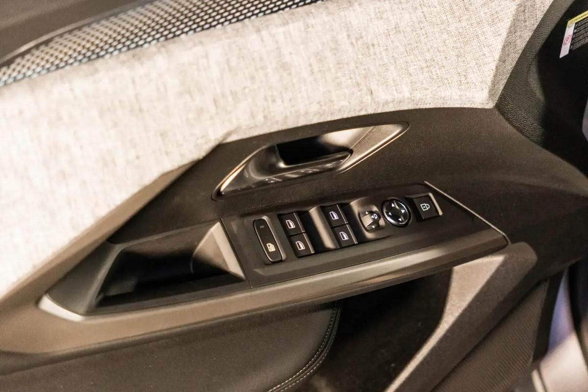 peugeot-5008-2025-eletrico-0cc