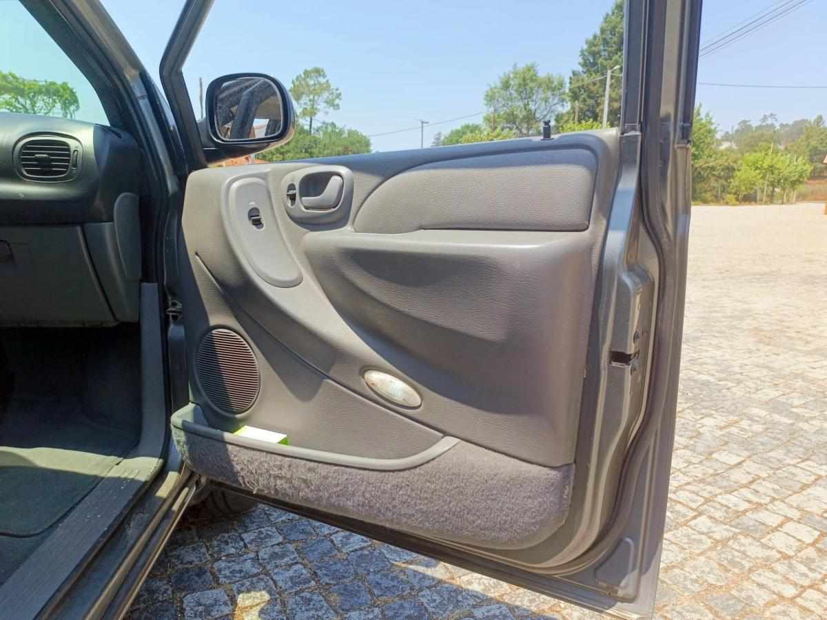 chrysler-grand-voyager-2-8-crd-2008-diesel-2800cc