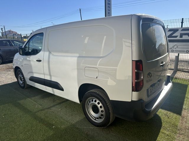 toyota-proace-2022-diesel-1500cc