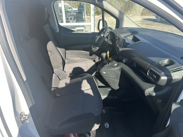 toyota-proace-2022-diesel-1500cc