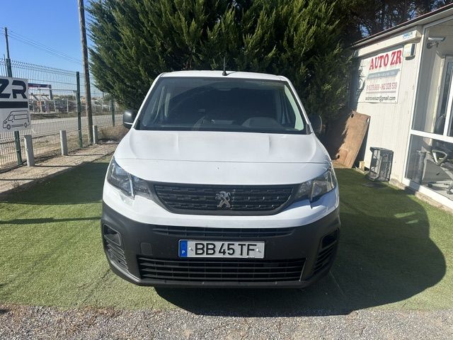 peugeot-partner-2023-diesel-1500cc