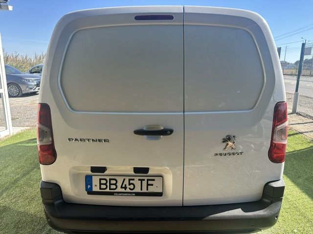 peugeot-partner-2023-diesel-1500cc