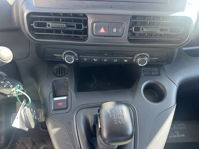 peugeot-partner-2023-diesel-1500cc