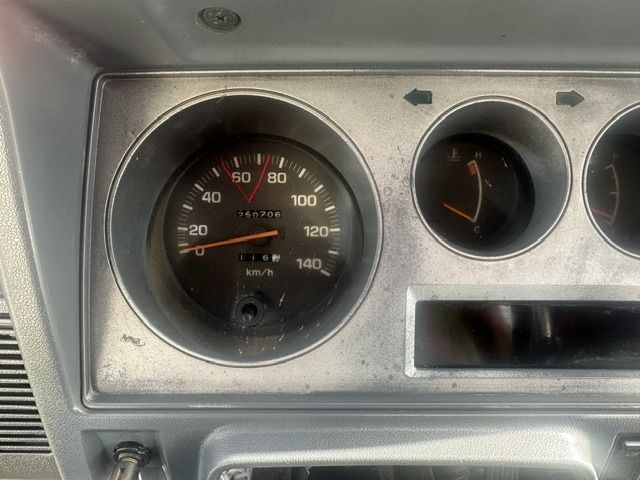 toyota-dyna-1993-diesel-2779cc