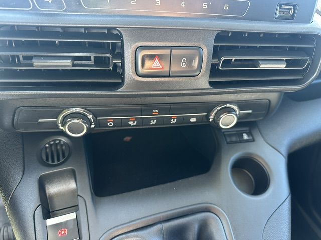 peugeot-partner-2021-diesel-1500cc