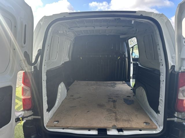 opel-combo-2023-diesel-1500cc
