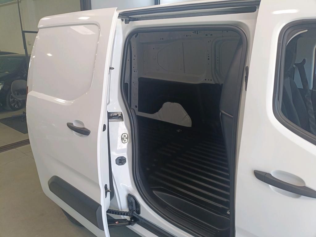 opel-combo-2022-diesel-1500cc