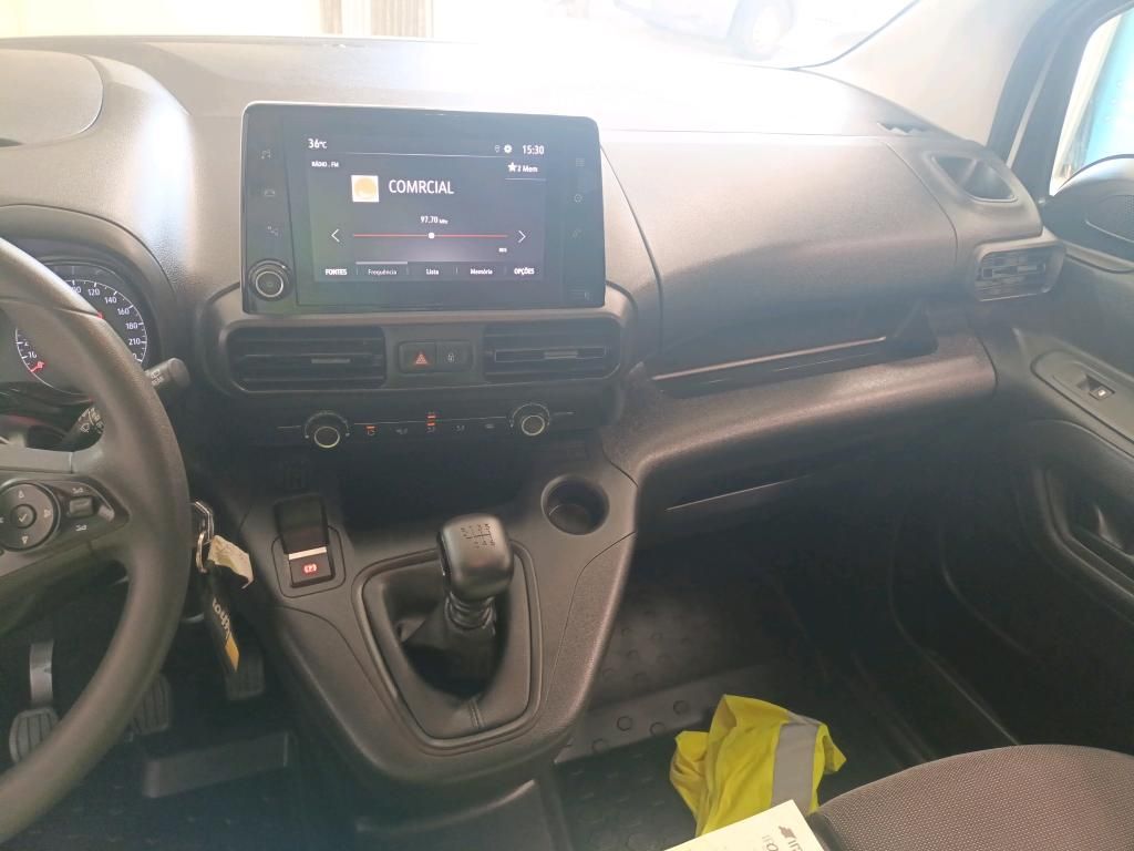opel-combo-2022-diesel-1500cc