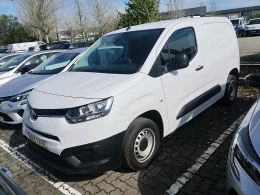 toyota-proace-2023-diesel-1500cc