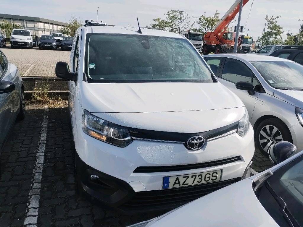 toyota-proace-2023-diesel-1500cc