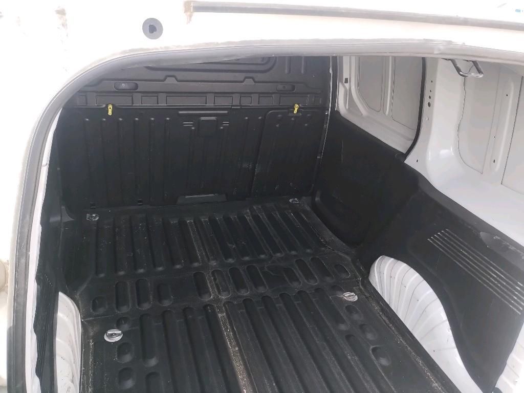 toyota-proace-2023-diesel-1500cc