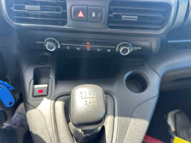 citroen-berlingo-2023-diesel-1500cc