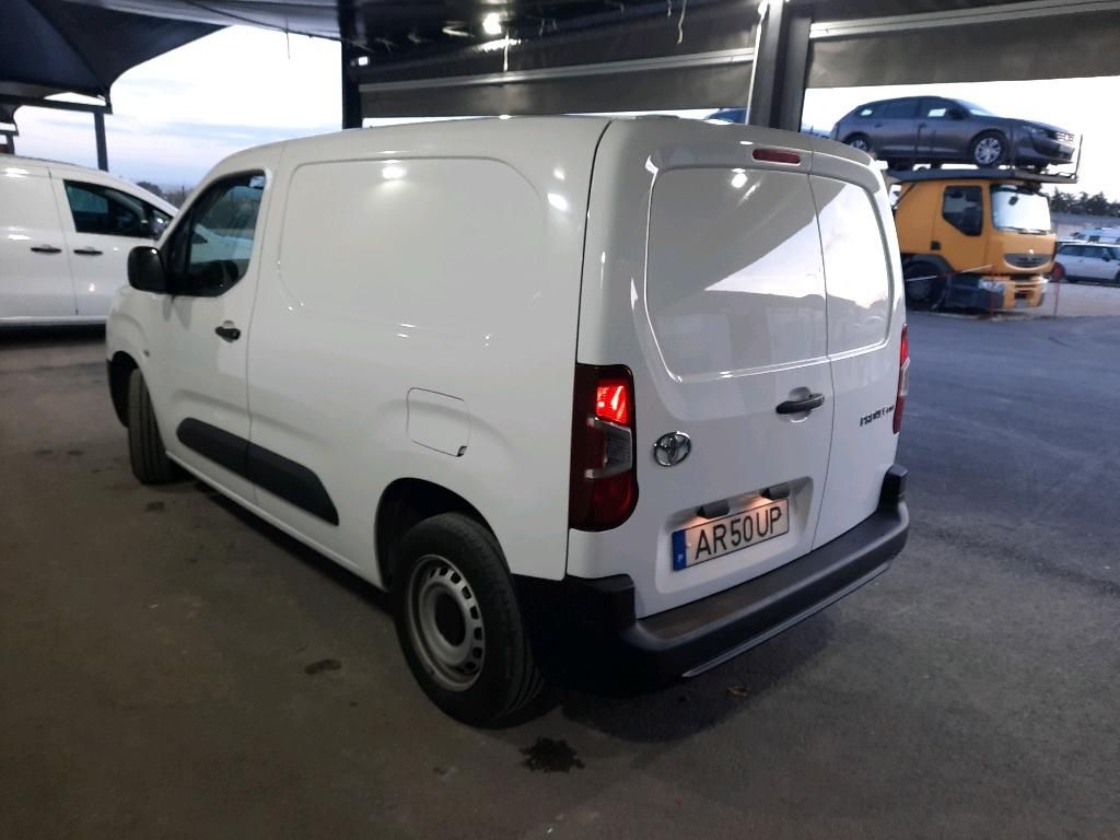 toyota-proace-2022-diesel-1500cc