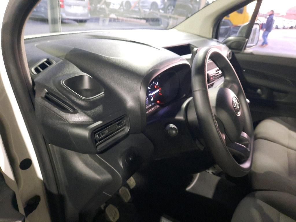toyota-proace-2022-diesel-1500cc