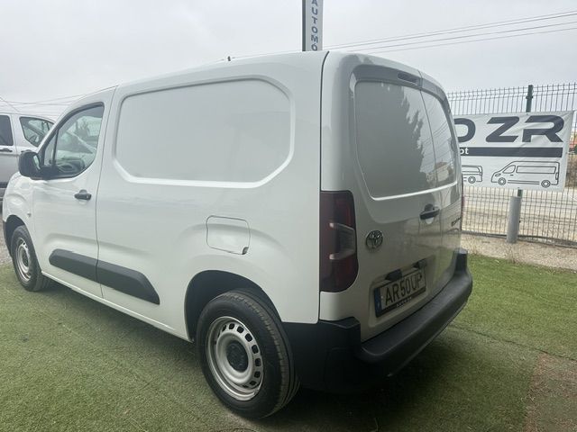 toyota-proace-2022-diesel-1500cc