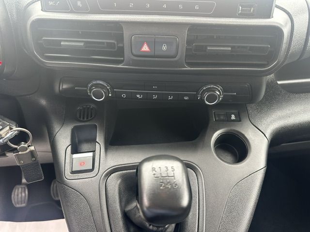 toyota-proace-2022-diesel-1500cc