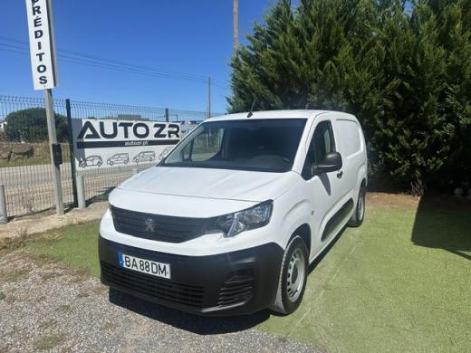 peugeot-partner-2023-diesel-1500cc