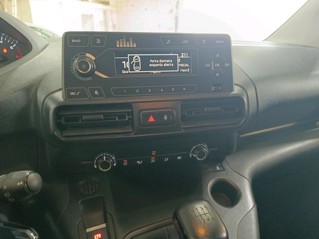 peugeot-partner-2023-diesel-1500cc