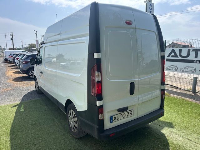 renault-trafic-2021-diesel-2000cc