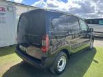 peugeot-partner-2018-diesel-1600cc