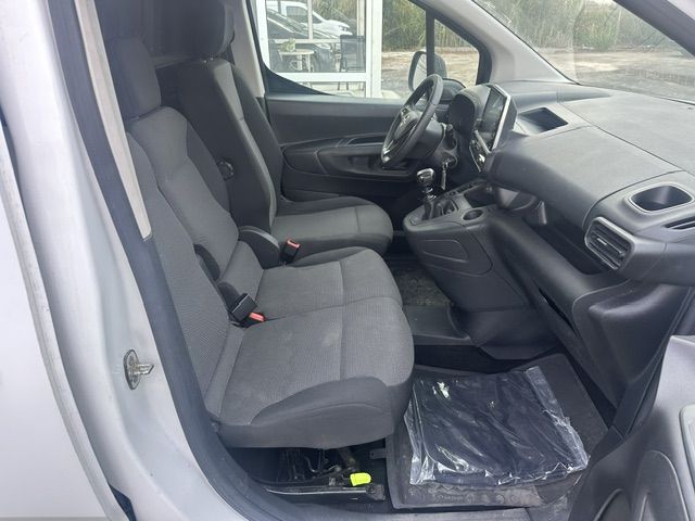 opel-combo-2023-diesel-1500cc