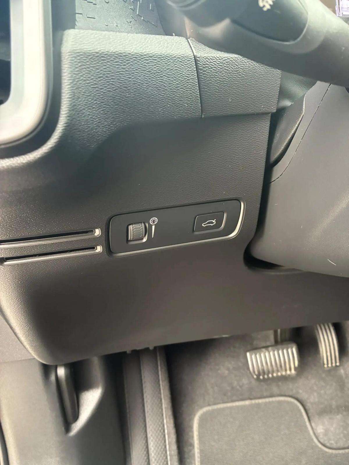 volvo-xc40-2022-gasolina-1477cc