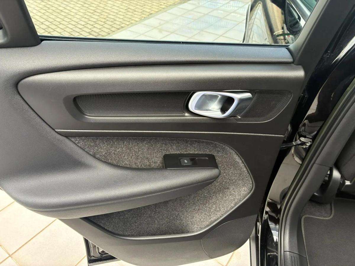 volvo-xc40-2022-gasolina-1477cc