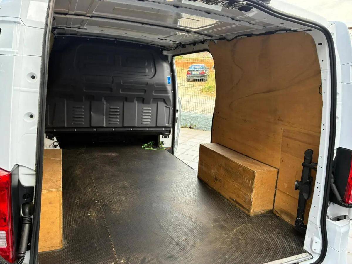 mercedes-benz-vito-2015-diesel-2143cc