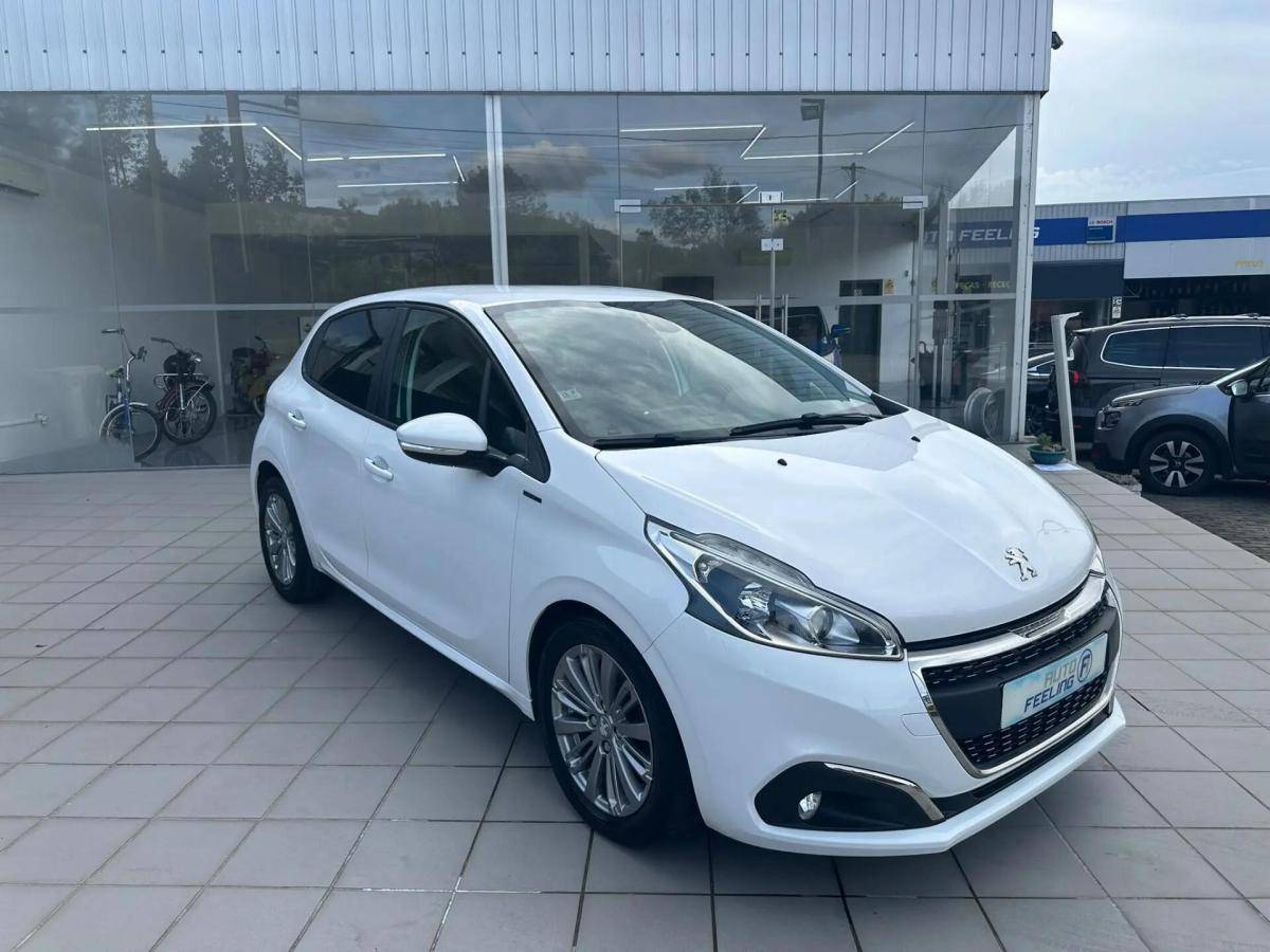 peugeot-208-2019-diesel-1499cc